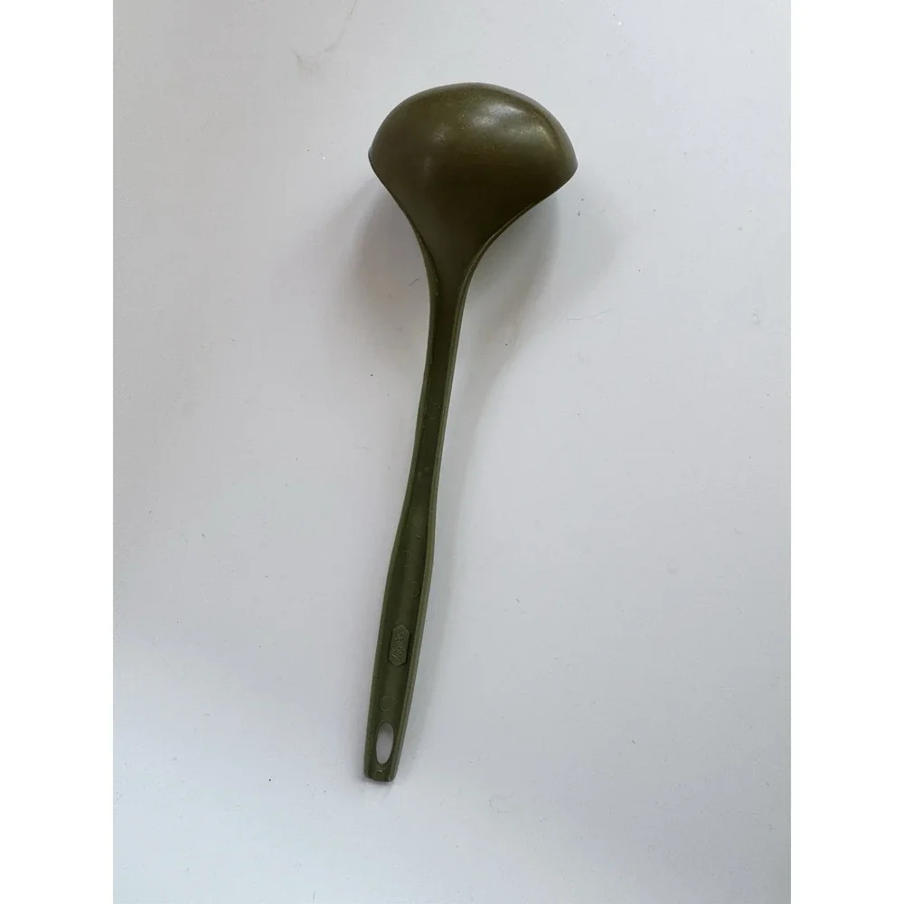 Vintage Foley Nylon Soup Ladle Avocado Green Serving Kitchen Utensil Rare 70s